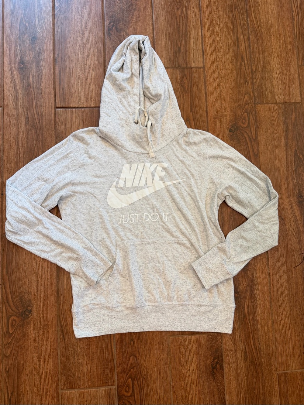 Nike pullover hoodie / women’s large